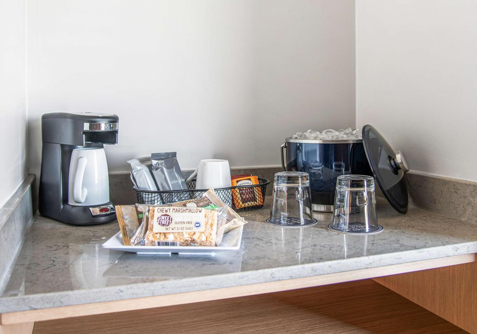 Hyatt Place Newark-Silicon Valley Eksteriør billede