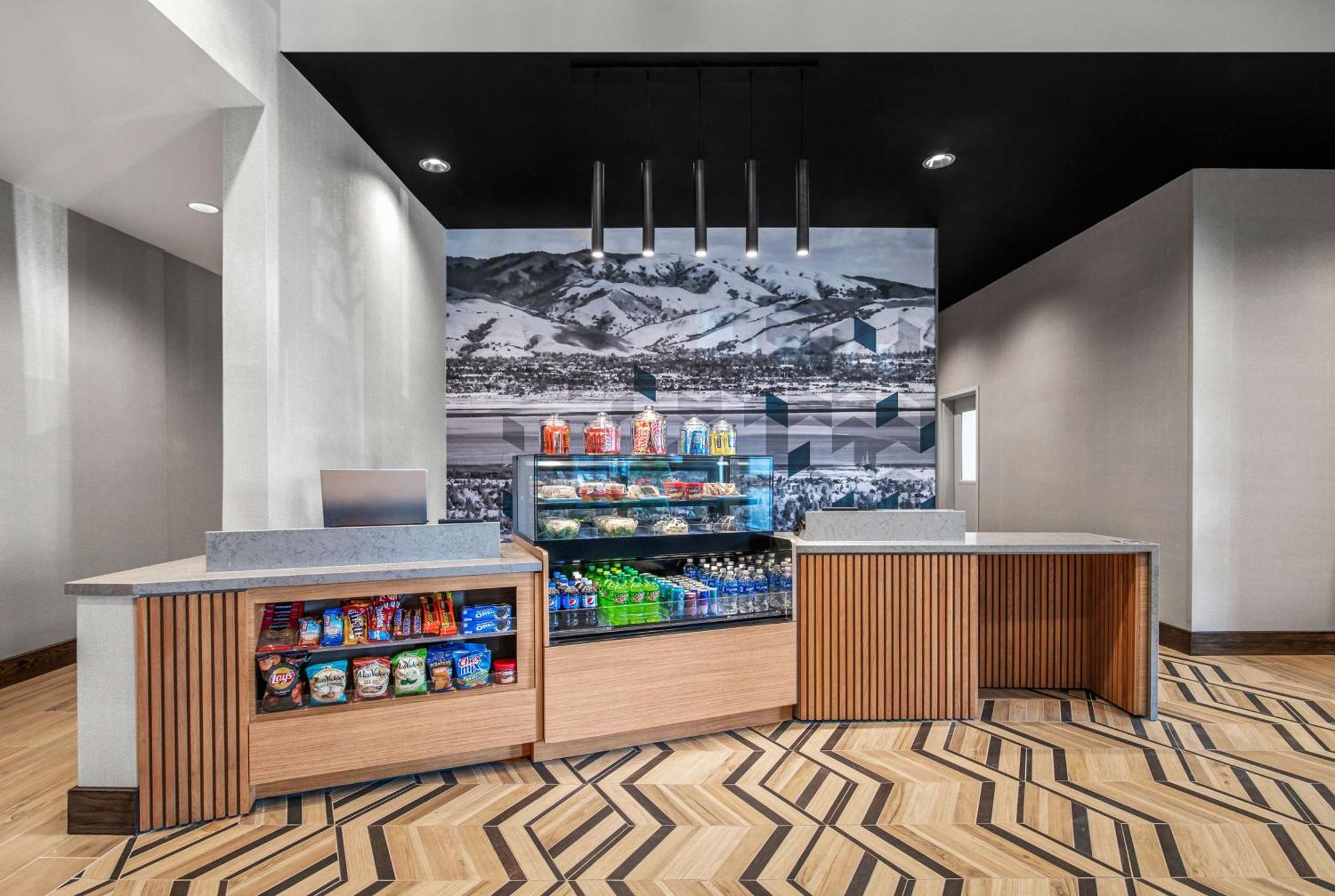 Hyatt Place Newark-Silicon Valley Eksteriør billede